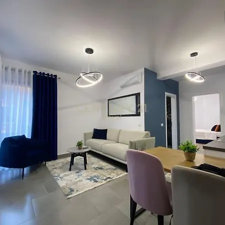 Chiara's Luxury * Τίρανα